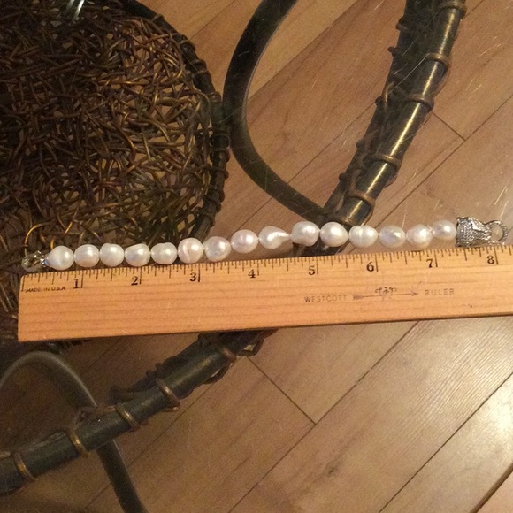 Genuine Pearl Bracelet earring  with silk bag New! - Picture 4 of 4